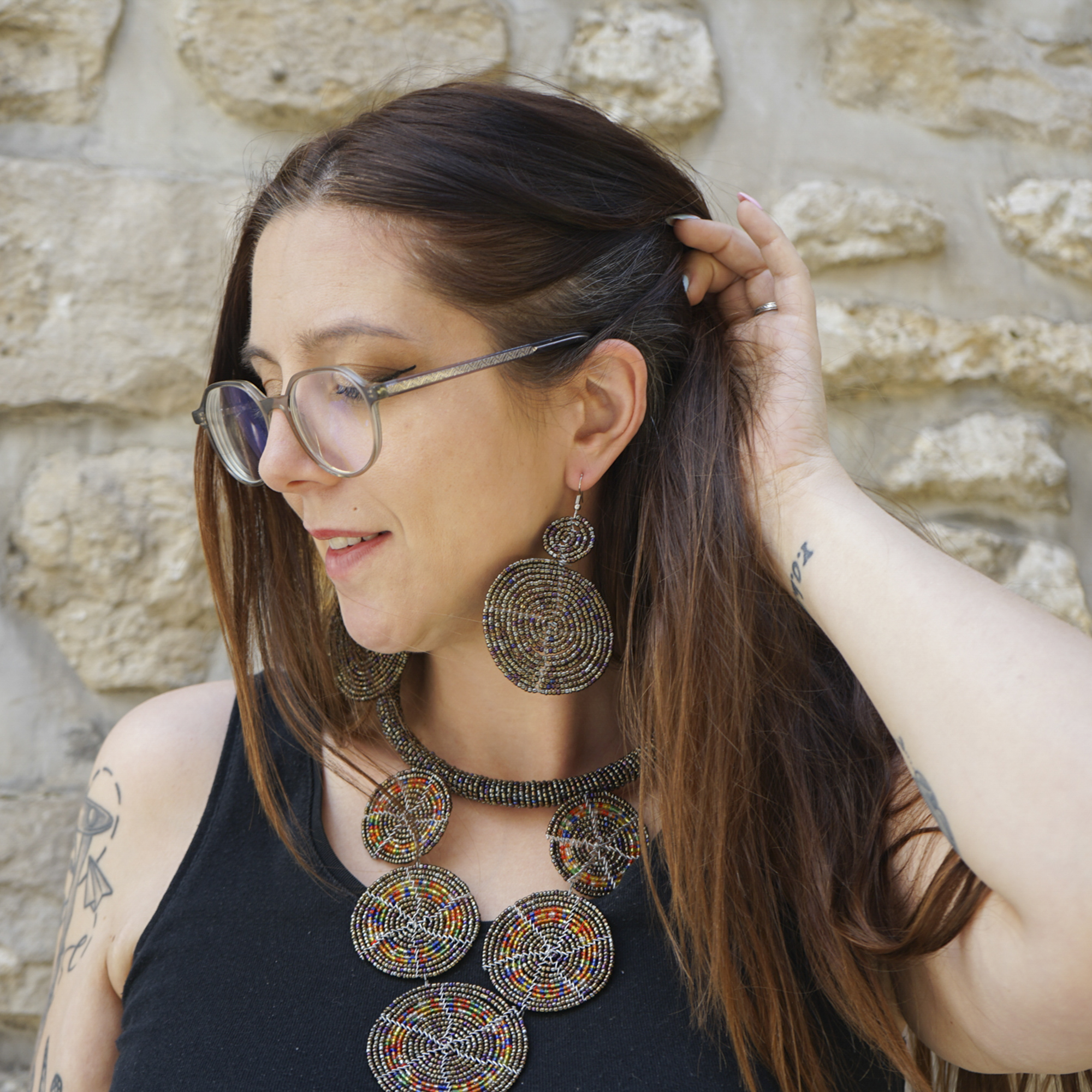 Boucle d'oreilles Massai, elles se portent avec des crochets en acier inoxydable; Idées cadeaux. livraison rapide, Paiement Sécurisé!