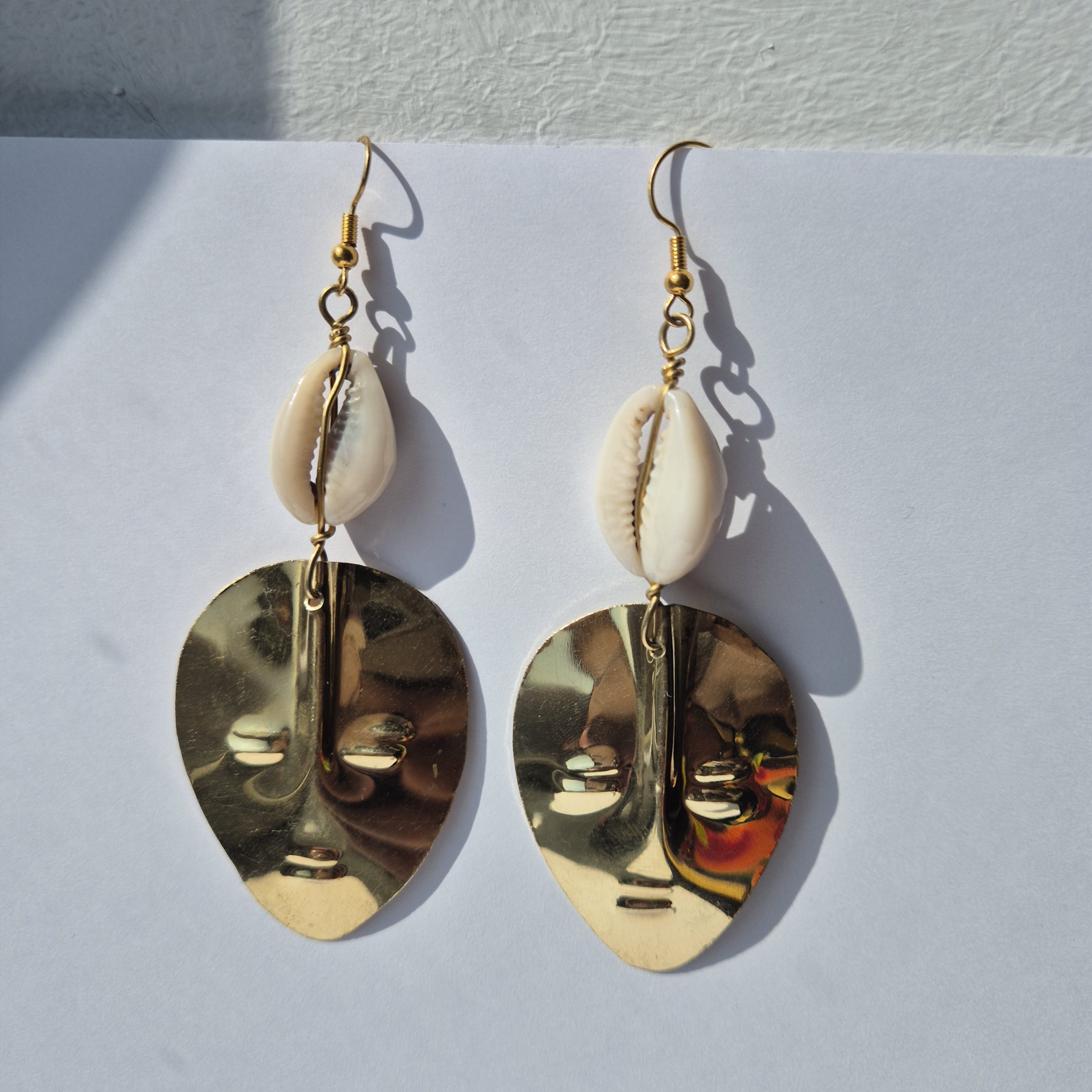 Boucle d'oreilles Massai en laiton – Image 4