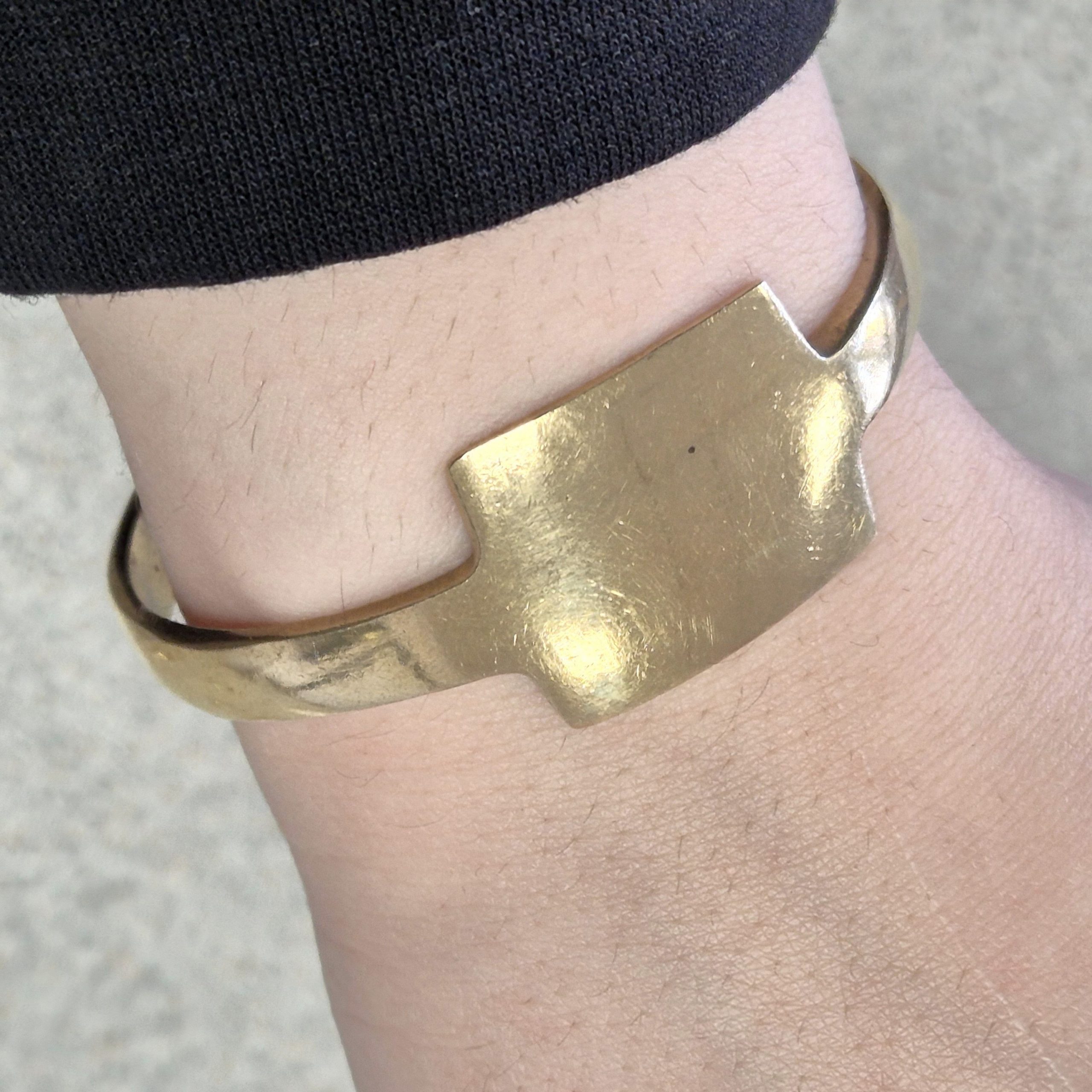 Manchette en laiton-Bracelet à superposition-Bracelet de manchette-Bracelet en laiton-Manchette en laiton massif-Manchette en or-Cadeaux pour elle-manchette--Bijoux africains