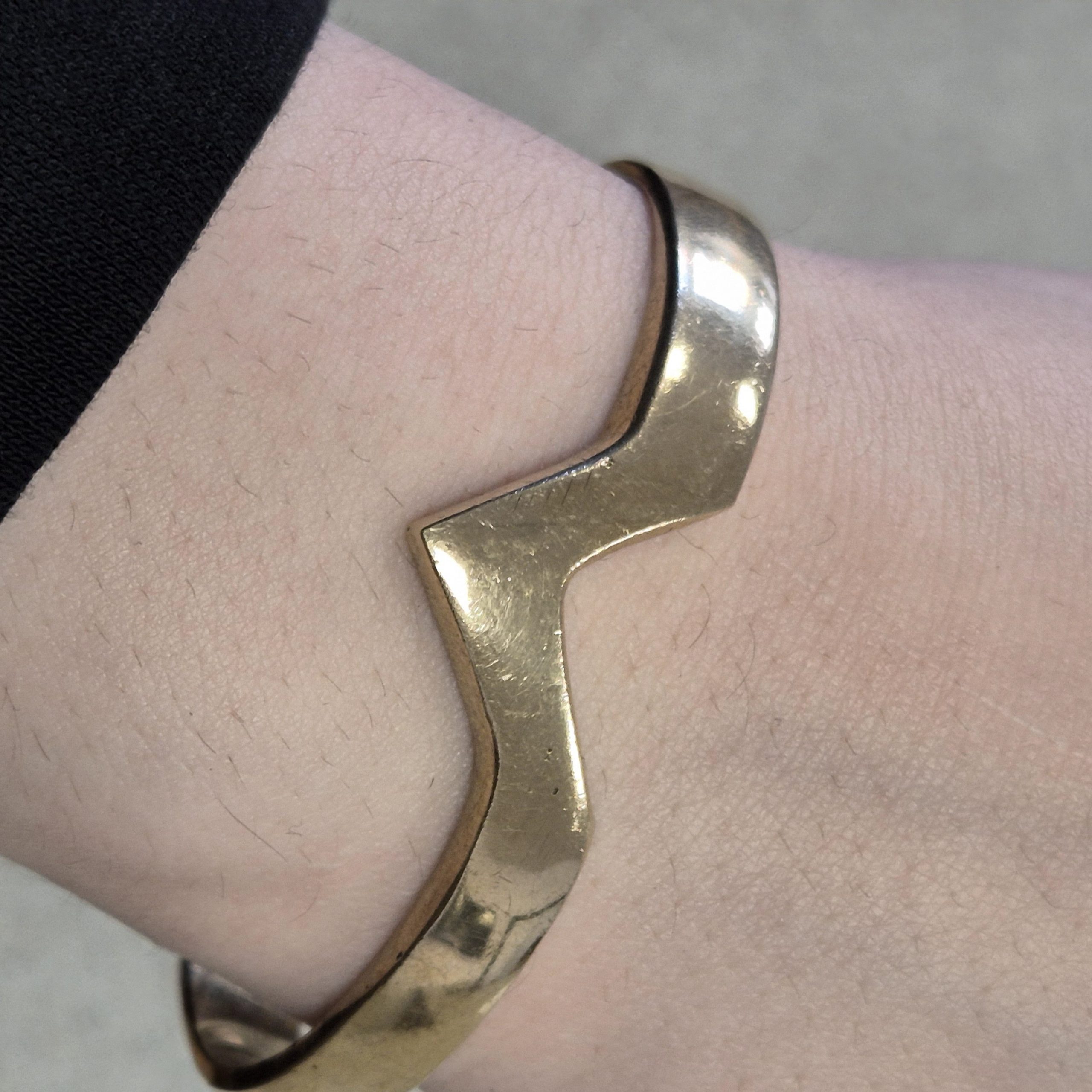 Manchette en laiton-Bracelet à superposition-Bracelet de manchette-Bracelet en laiton-Manchette en laiton massif-Manchette en or-Cadeaux pour elle-manchette--Bijoux africains